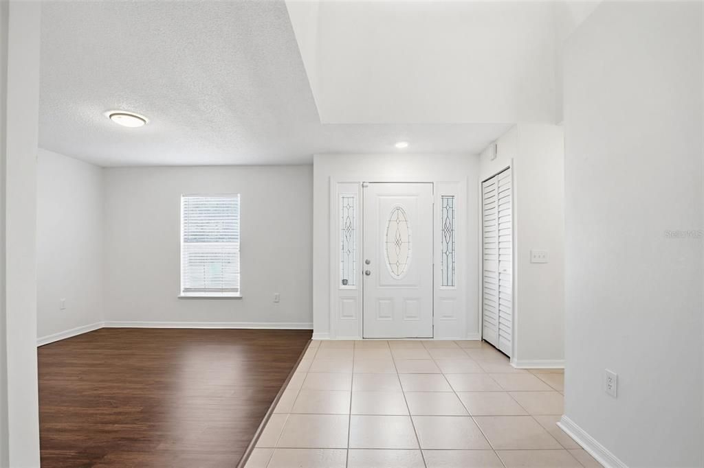 На продажу: $394,900 (4 спален, 2 ванн, 2848 Квадратных фут)