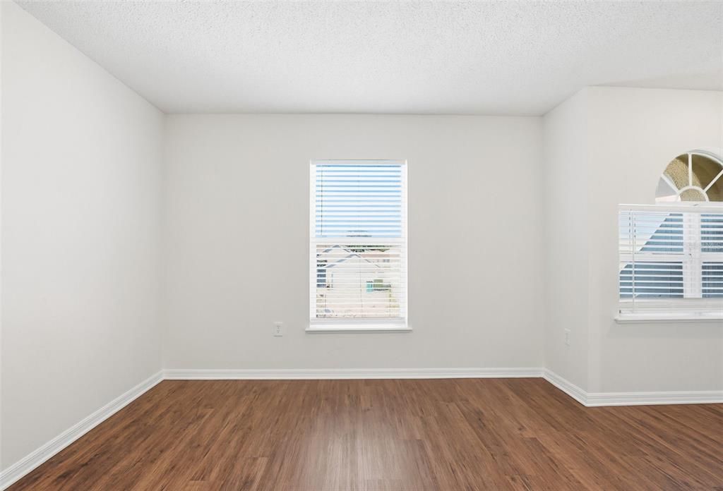 На продажу: $394,900 (4 спален, 2 ванн, 2848 Квадратных фут)