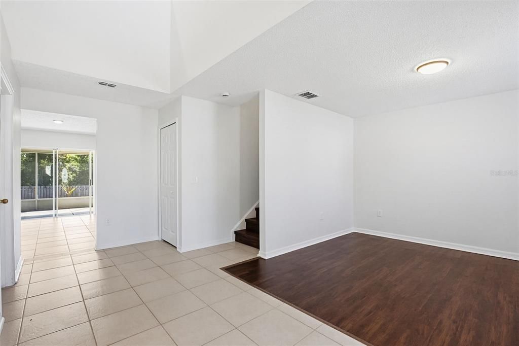 На продажу: $394,900 (4 спален, 2 ванн, 2848 Квадратных фут)