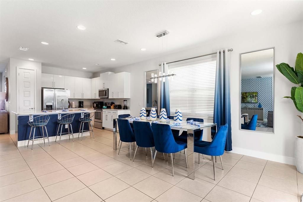 For Sale: $850,000 (8 beds, 6 baths, 3612 Square Feet)