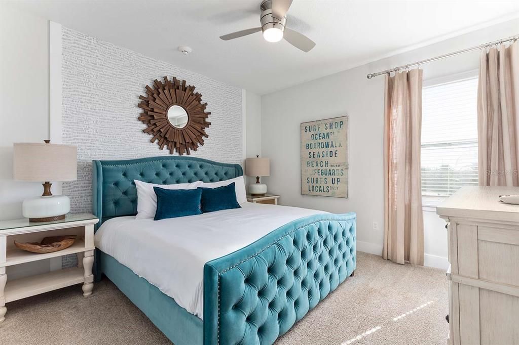 For Sale: $850,000 (8 beds, 6 baths, 3612 Square Feet)