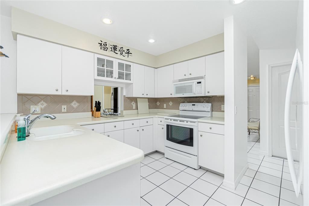 En Venta: $329,000 (3 camas, 2 baños, 1579 Pies cuadrados)