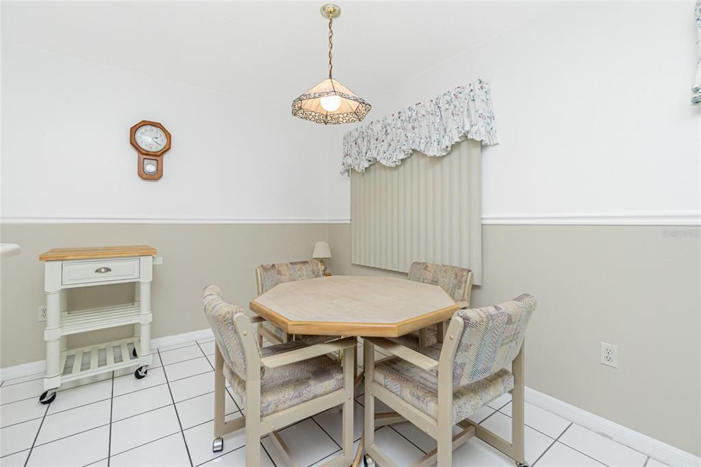 En Venta: $329,000 (3 camas, 2 baños, 1579 Pies cuadrados)