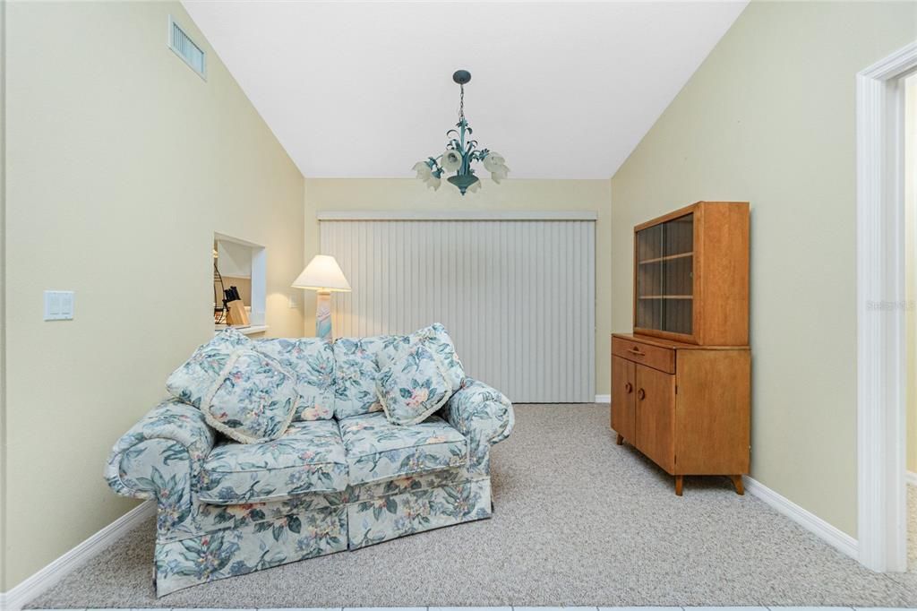 En Venta: $329,000 (3 camas, 2 baños, 1579 Pies cuadrados)