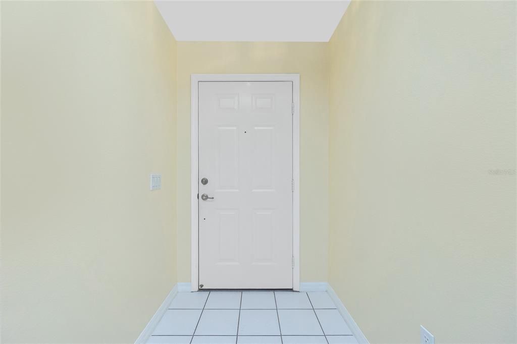 En Venta: $329,000 (3 camas, 2 baños, 1579 Pies cuadrados)