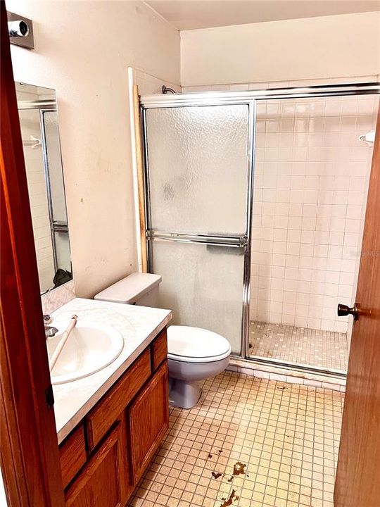 Под контрактом: $199,000 (3 спален, 2 ванн, 1248 Квадратных фут)