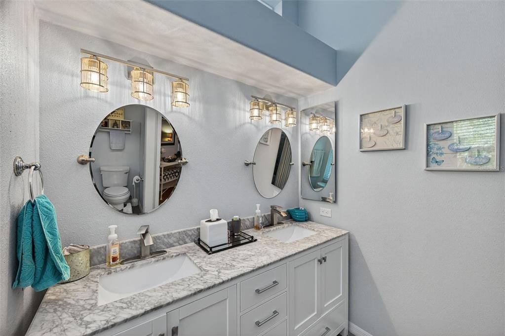 Под контрактом: $525,000 (3 спален, 2 ванн, 2368 Квадратных фут)