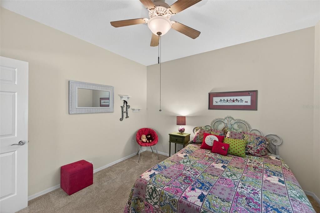 Под контрактом: $525,000 (3 спален, 2 ванн, 2368 Квадратных фут)