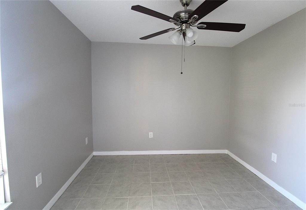 出租: $1,600 (2 贝兹, 2 浴室, 875 平方英尺)