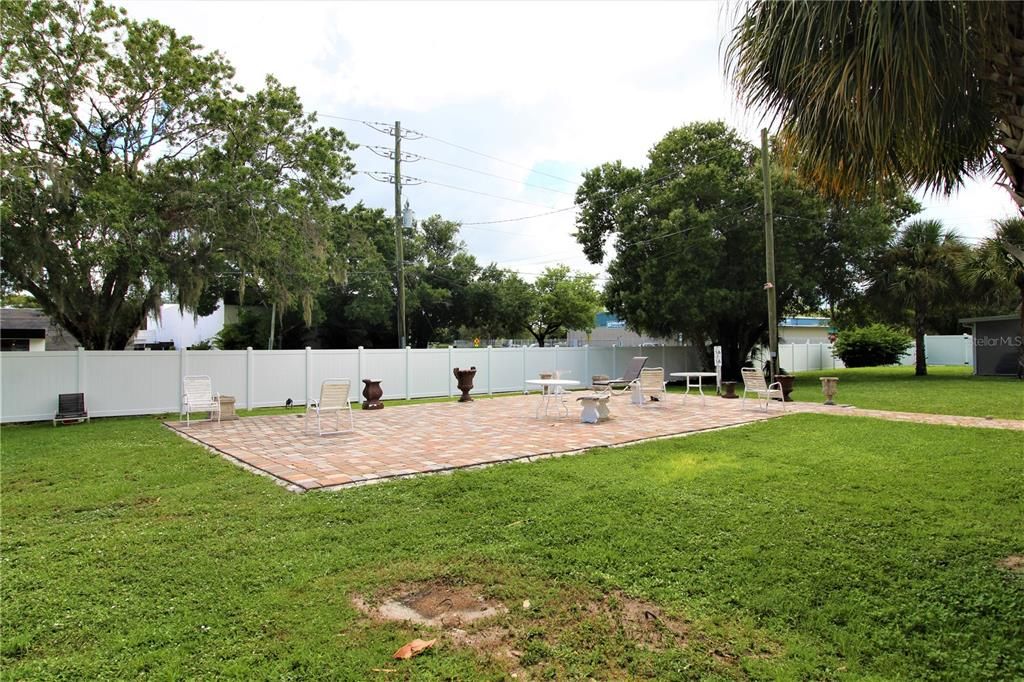 出租: $1,600 (2 贝兹, 2 浴室, 875 平方英尺)