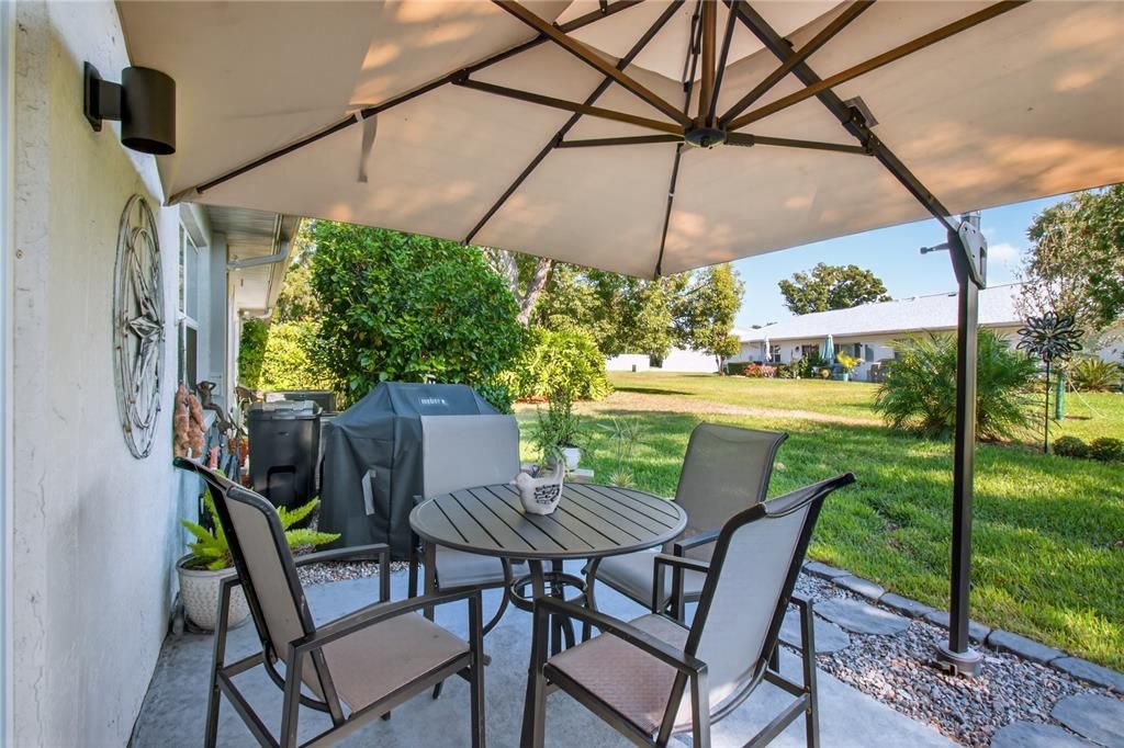 For Sale: $295,000 (2 beds, 2 baths, 1230 Square Feet)