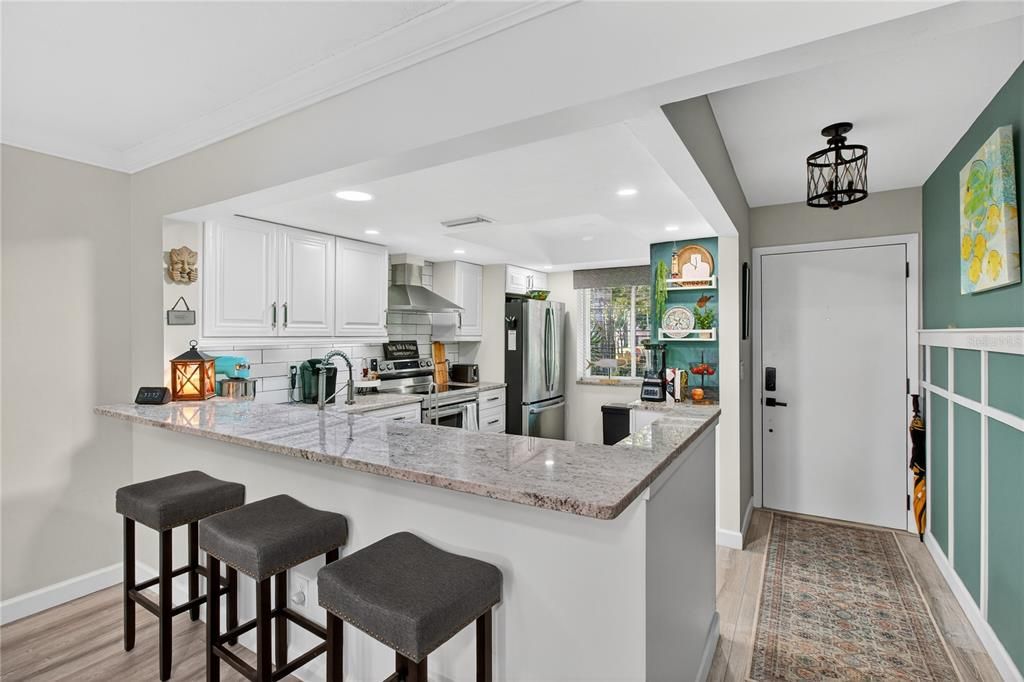 For Sale: $295,000 (2 beds, 2 baths, 1230 Square Feet)