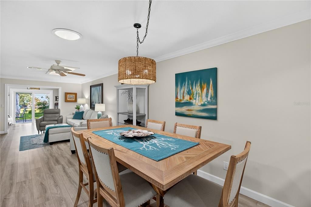 For Sale: $295,000 (2 beds, 2 baths, 1230 Square Feet)