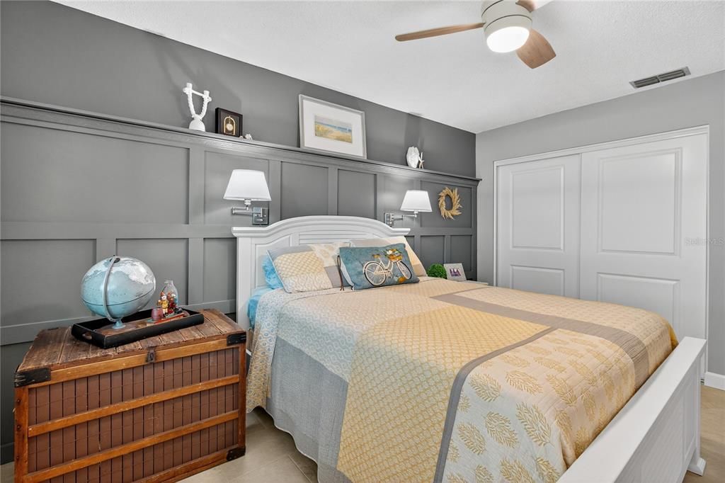 For Sale: $295,000 (2 beds, 2 baths, 1230 Square Feet)