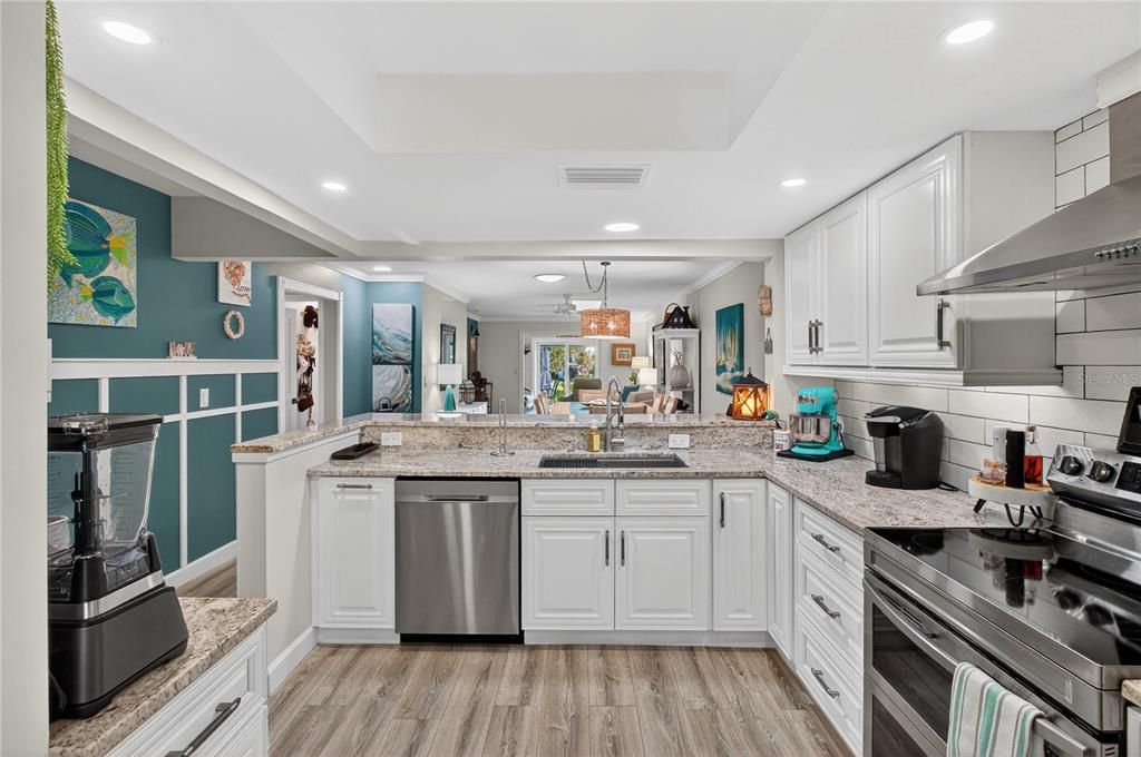 For Sale: $295,000 (2 beds, 2 baths, 1230 Square Feet)