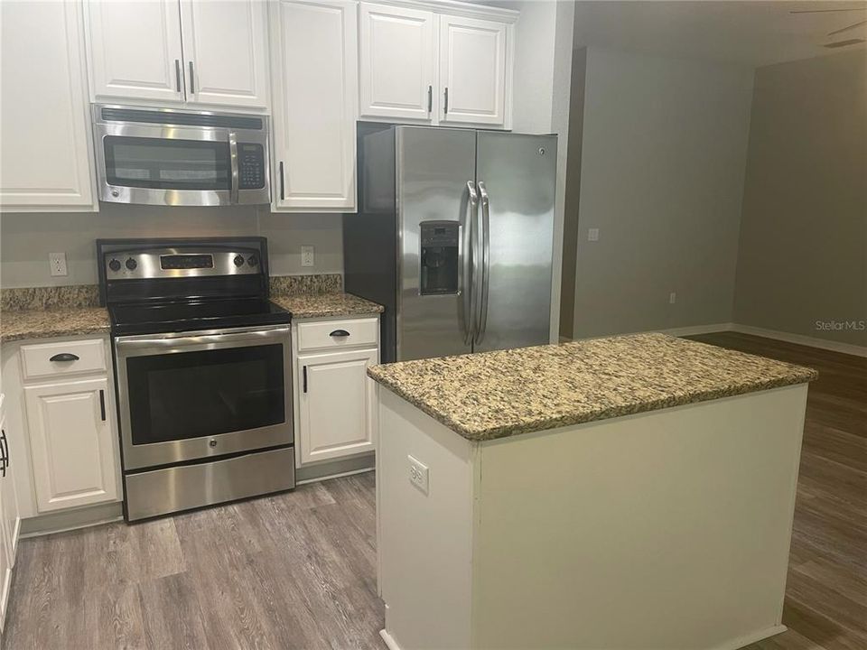 En Renta: $1,900 (3 camas, 2 baños, 1377 Pies cuadrados)