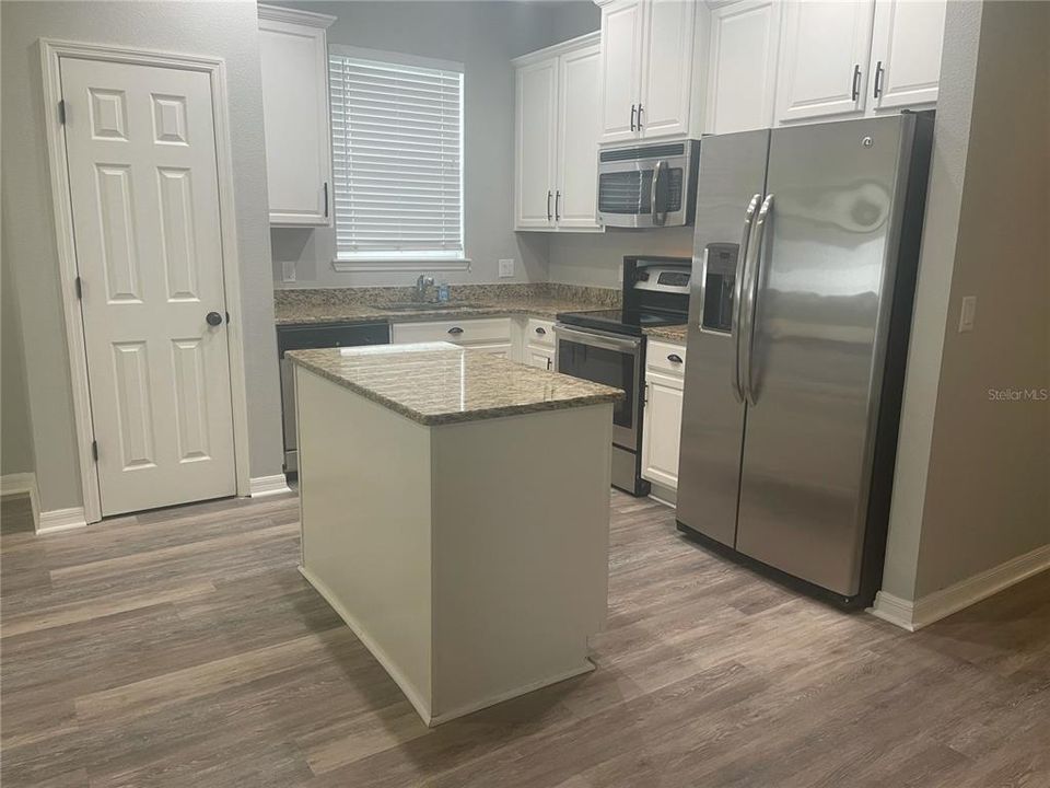 En Renta: $1,900 (3 camas, 2 baños, 1377 Pies cuadrados)