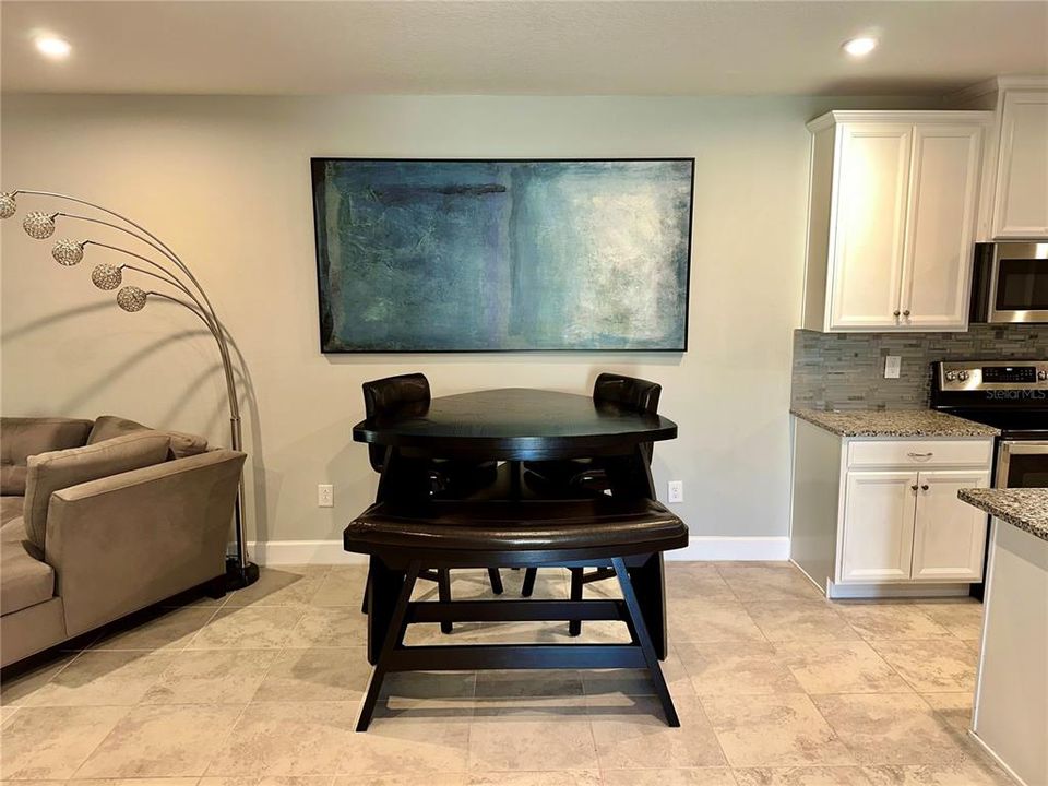 For Sale: $325,000 (3 beds, 2 baths, 1532 Square Feet)