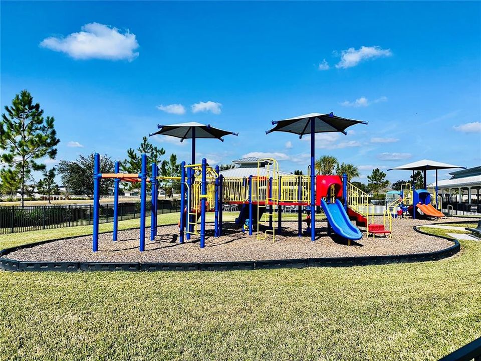 For Sale: $325,000 (3 beds, 2 baths, 1532 Square Feet)