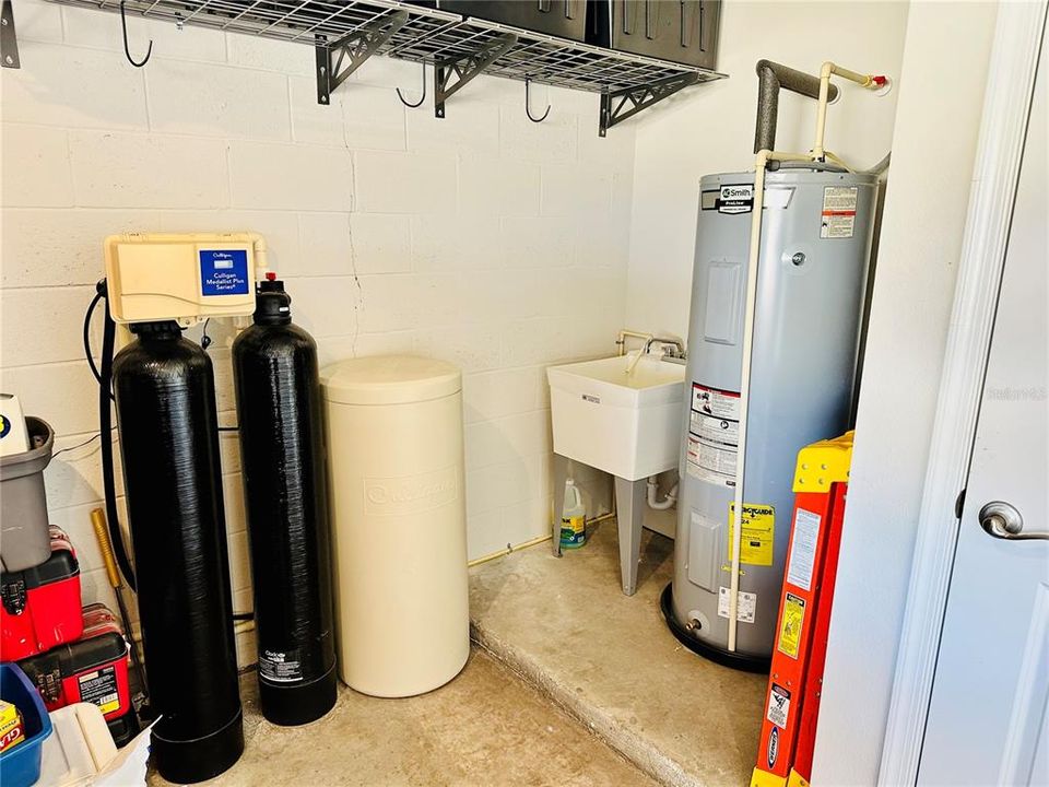 For Sale: $325,000 (3 beds, 2 baths, 1532 Square Feet)