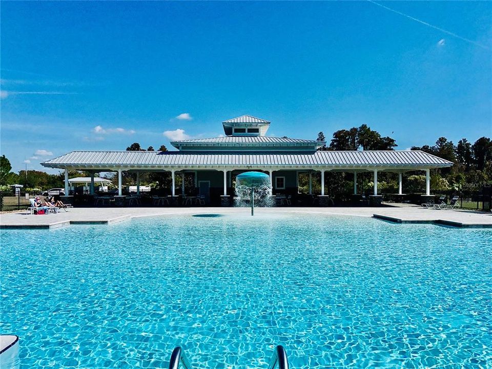 For Sale: $325,000 (3 beds, 2 baths, 1532 Square Feet)