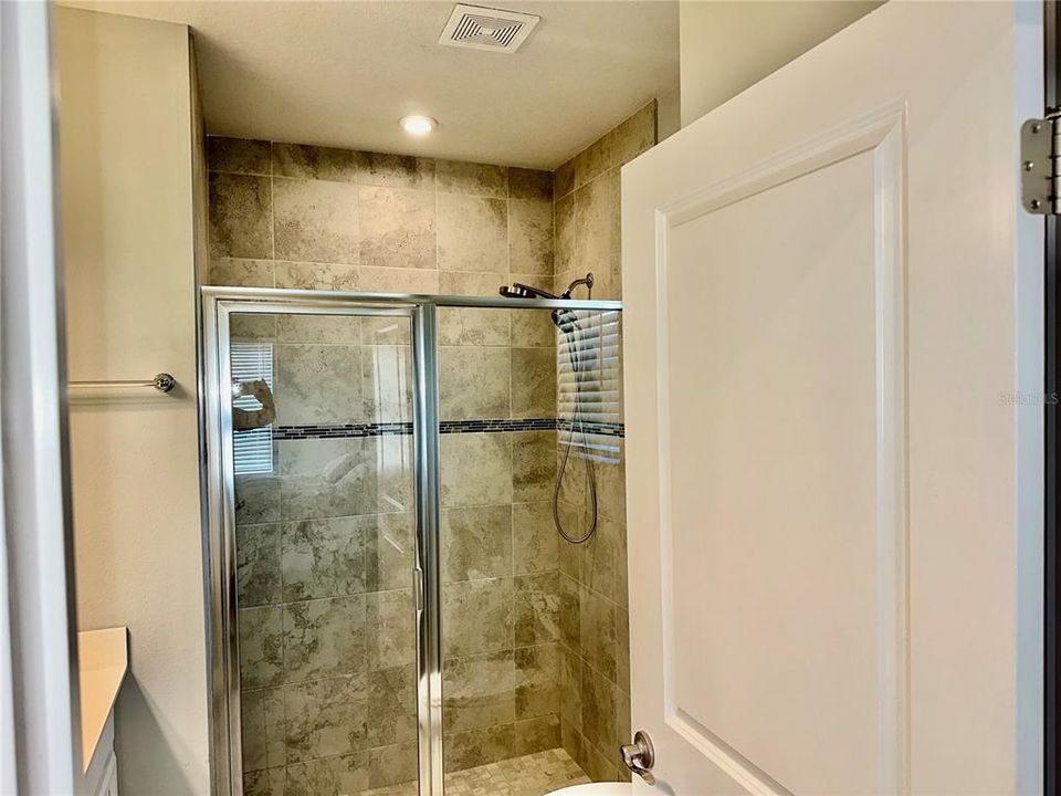 For Sale: $325,000 (3 beds, 2 baths, 1532 Square Feet)