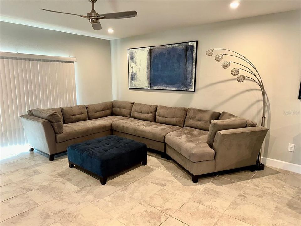 For Sale: $325,000 (3 beds, 2 baths, 1532 Square Feet)