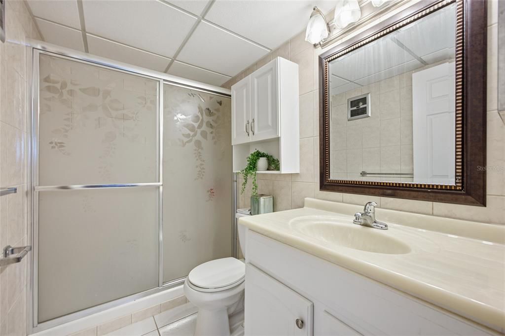 For Sale: $130,000 (2 beds, 2 baths, 1000 Square Feet)