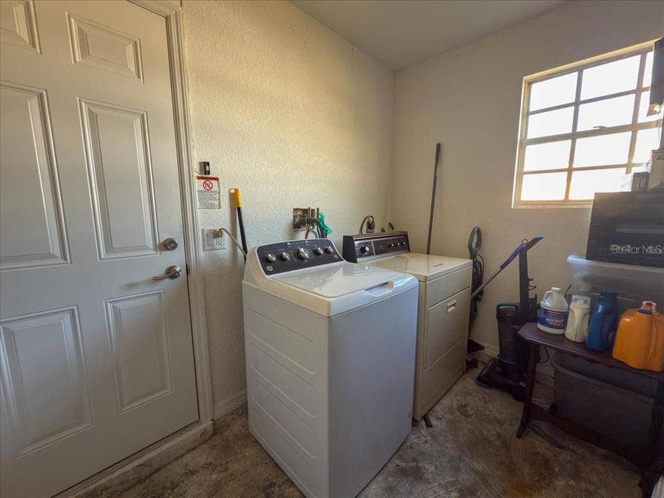 For Rent: $3,500 (3 beds, 2 baths, 1116 Square Feet)