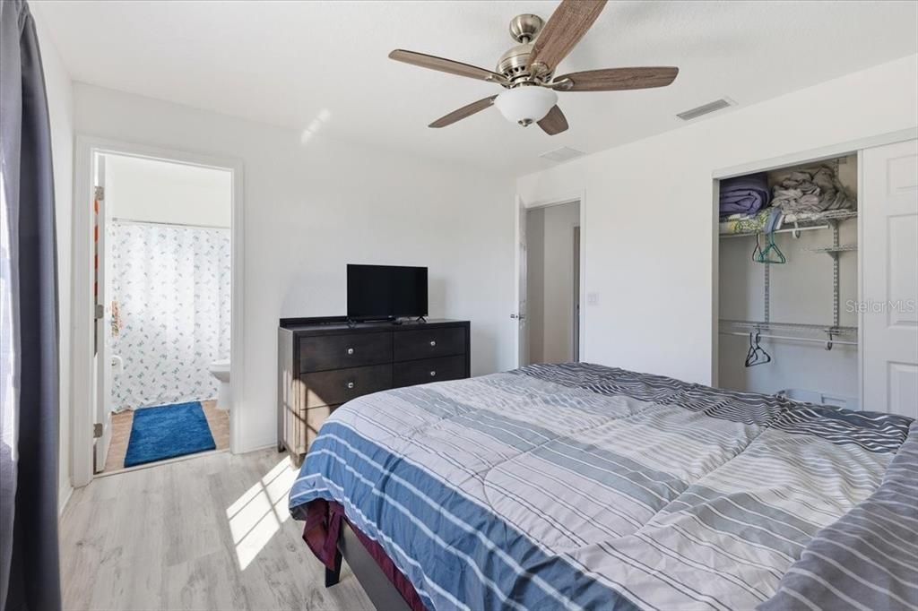 For Rent: $3,500 (3 beds, 2 baths, 1116 Square Feet)