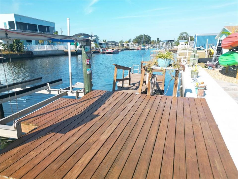 For Sale: $325,000 (2 beds, 1 baths, 768 Square Feet)