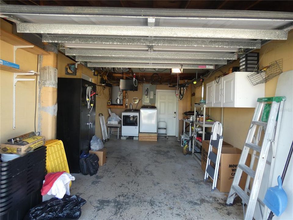 For Sale: $325,000 (2 beds, 1 baths, 768 Square Feet)