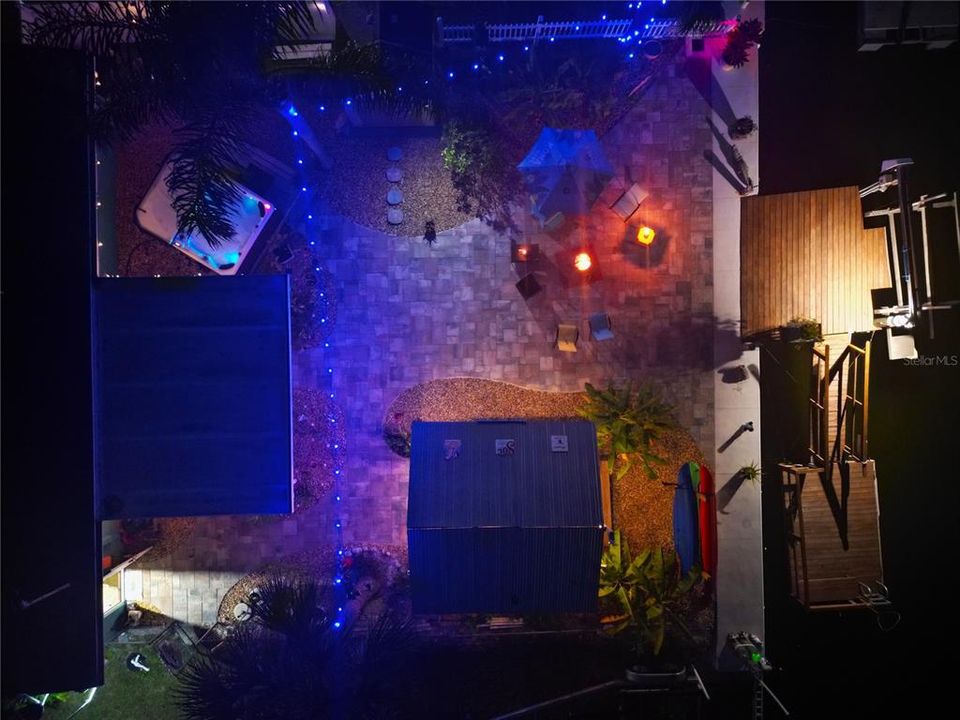 For Sale: $325,000 (2 beds, 1 baths, 768 Square Feet)