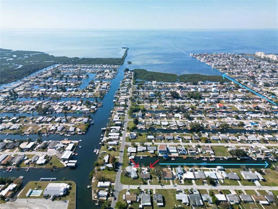 For Sale: $325,000 (2 beds, 1 baths, 768 Square Feet)