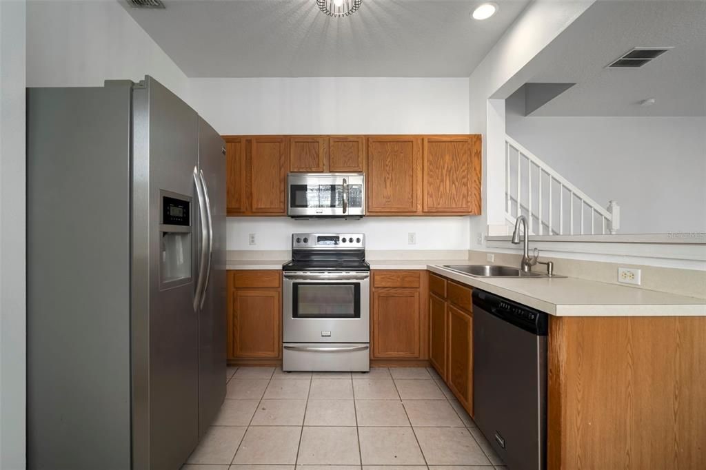 待售: $259,900 (3 贝兹, 2 浴室, 1684 平方英尺)