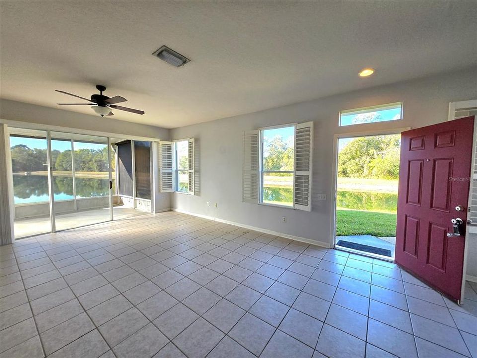 待售: $259,900 (3 贝兹, 2 浴室, 1684 平方英尺)