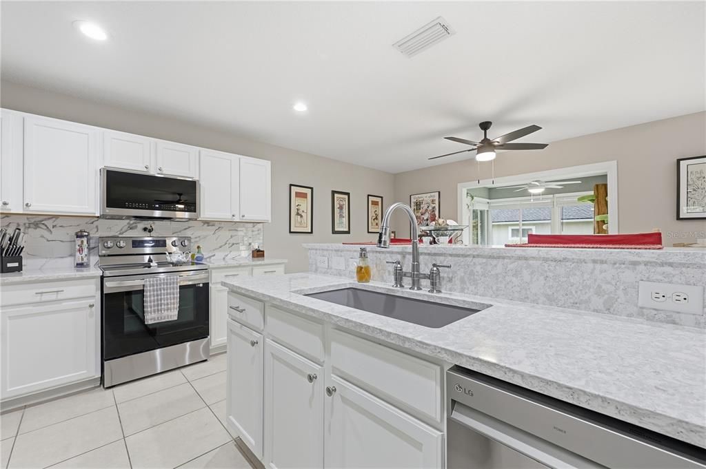 待售: $394,000 (3 贝兹, 2 浴室, 1885 平方英尺)