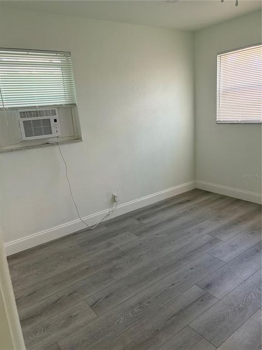 出租: $1,450 (1 贝兹, 1 浴室, 575 平方英尺)