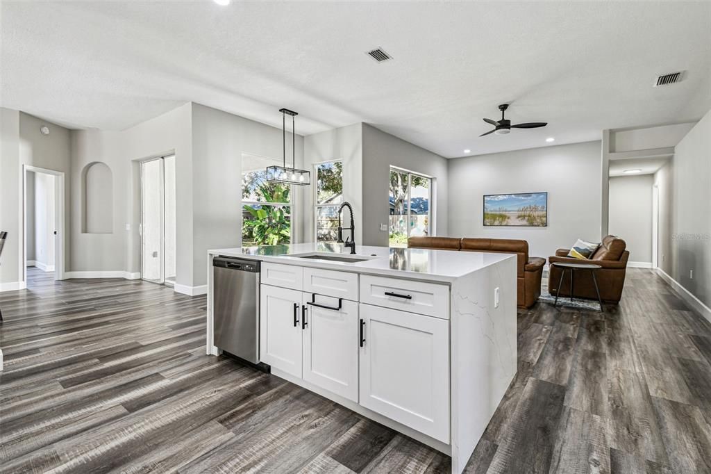 待售: $510,000 (4 贝兹, 3 浴室, 2507 平方英尺)