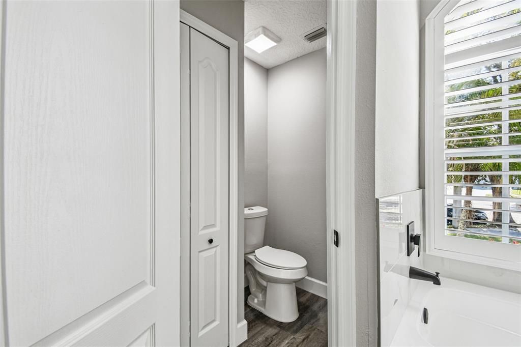 待售: $510,000 (4 贝兹, 3 浴室, 2507 平方英尺)