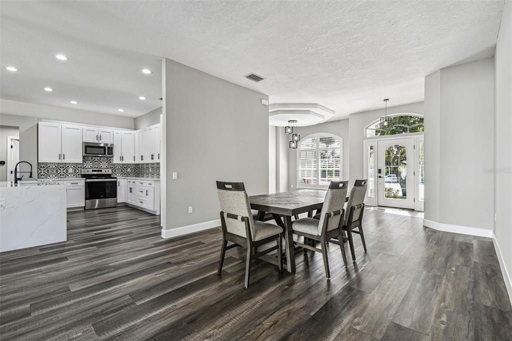 待售: $510,000 (4 贝兹, 3 浴室, 2507 平方英尺)