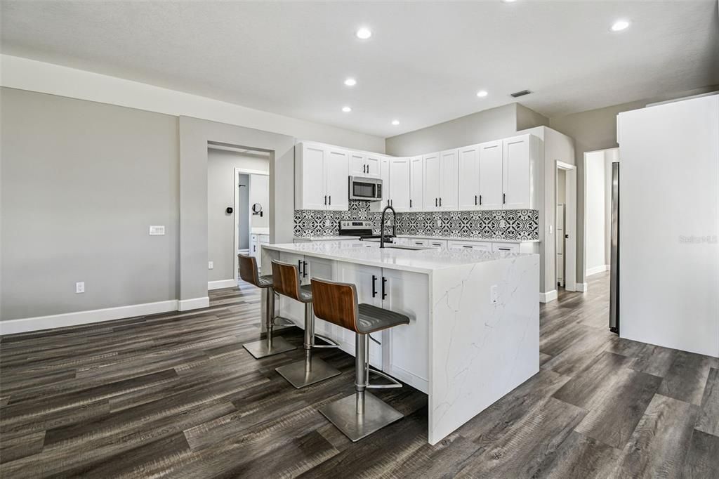 待售: $510,000 (4 贝兹, 3 浴室, 2507 平方英尺)