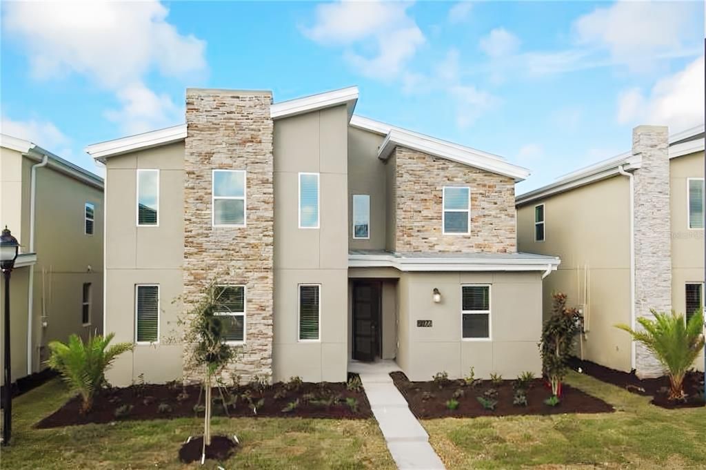 For Sale: $918,000 (8 beds, 5 baths, 4289 Square Feet)