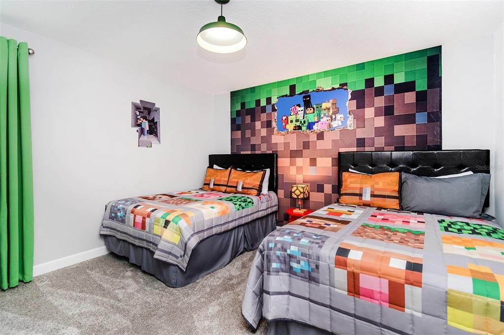 For Sale: $918,000 (8 beds, 5 baths, 4289 Square Feet)