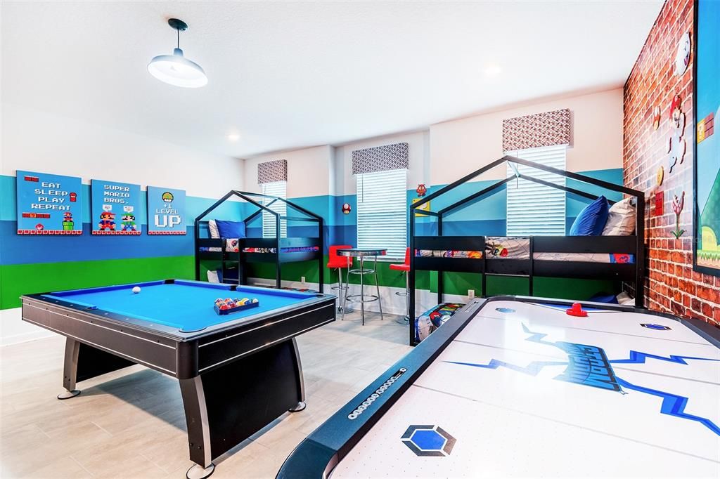 For Sale: $918,000 (8 beds, 5 baths, 4289 Square Feet)