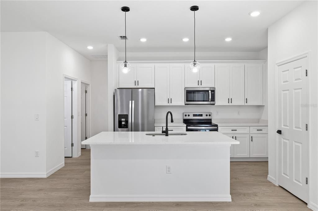 For Sale: $272,990 (4 beds, 2 baths, 1708 Square Feet)