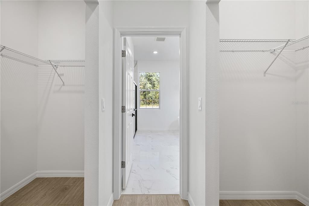 For Sale: $272,990 (4 beds, 2 baths, 1708 Square Feet)