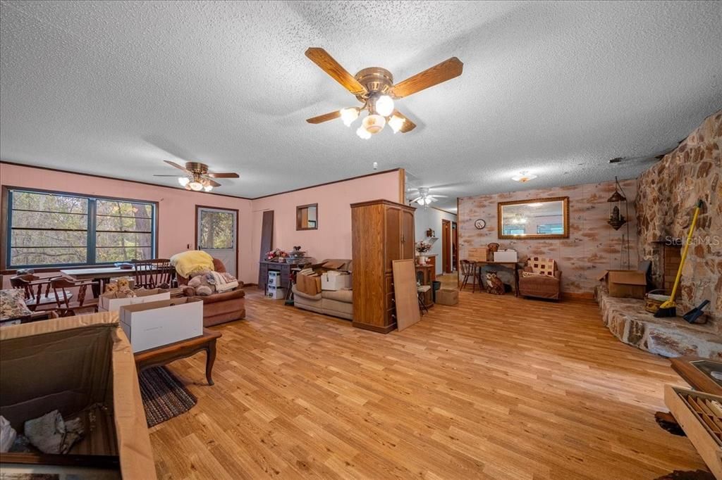 En Venta: $597,000 (3 camas, 1 baños, 1592 Pies cuadrados)