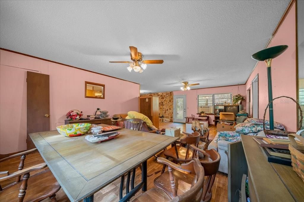 En Venta: $597,000 (3 camas, 1 baños, 1592 Pies cuadrados)