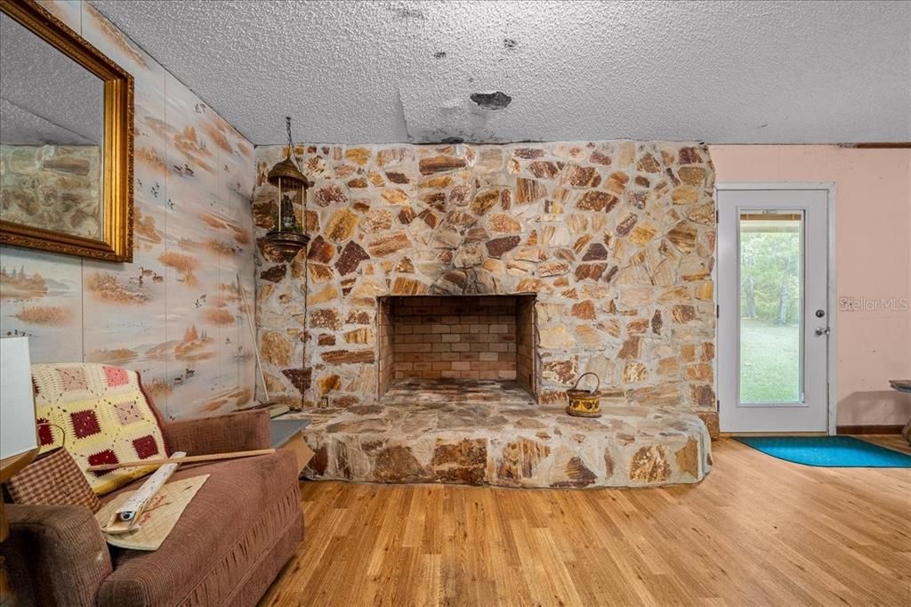 En Venta: $597,000 (3 camas, 1 baños, 1592 Pies cuadrados)